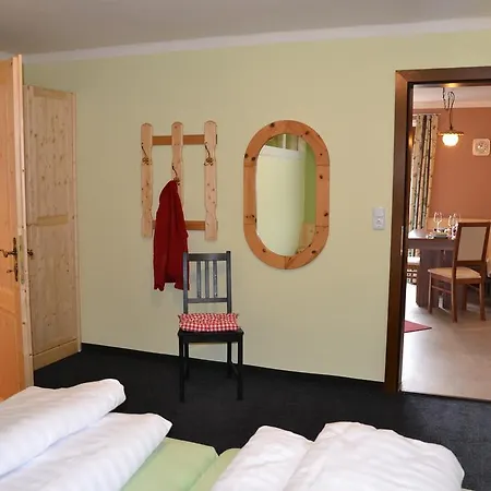 Penzion Gastehaus Bacher 3*